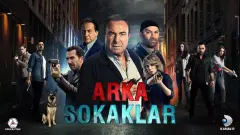 40 Yıllık Dostluk Bitiyor mu? Arka Sokaklar Setinde Soğuk Savaş! Rıza Baba ve Mesut Komiser Birbirine Girdi: 