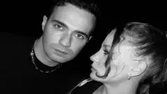 Serenay Sarıkaya Romantik Mesajıyla Konuşuldu: Sevgilisi Mert Demir'e Özel Kutlama! - Ucon